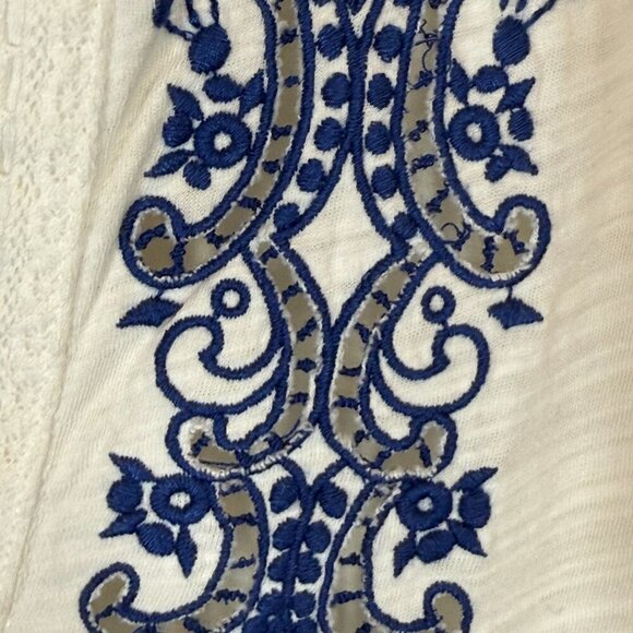 Ralph Lauren Tunic Top Blouse Medium White Blue Embroidered Summer Vacation - Picture 7 of 9